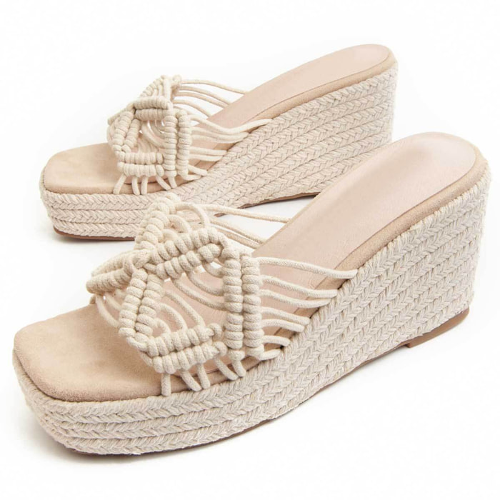 Sandalia de cuña - Beige - Altura: 9 cm