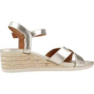 Sandalias Mujer de la marca GEOX  modelo D ISCHIA CORDA ORO