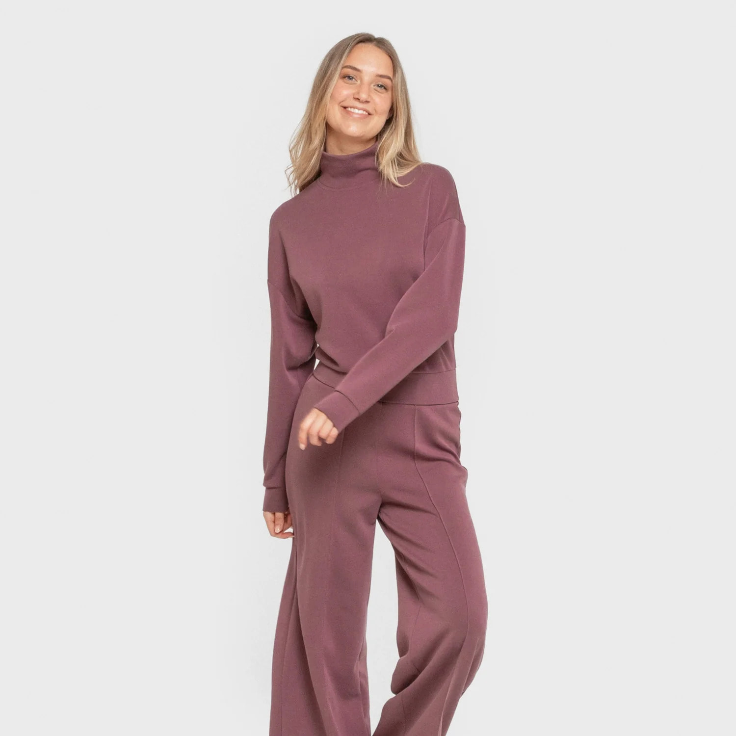 Felpa a collo alto in stile modal da donna melanzana