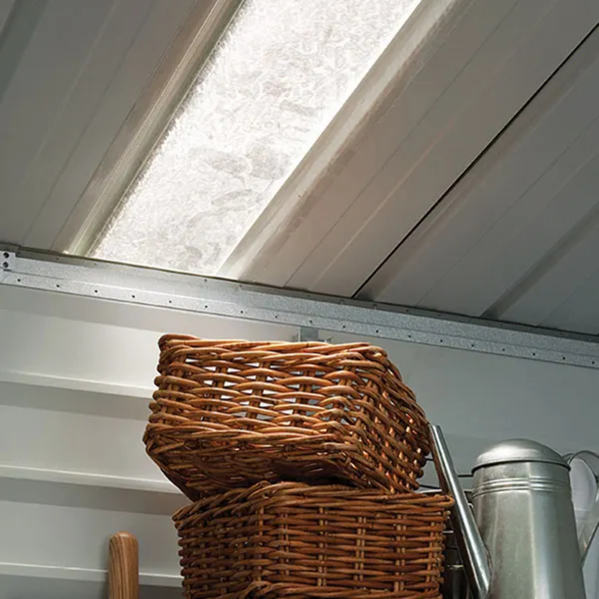 Abri de jardin métal Yardmaster 4,2 m² + kit d'ancrage