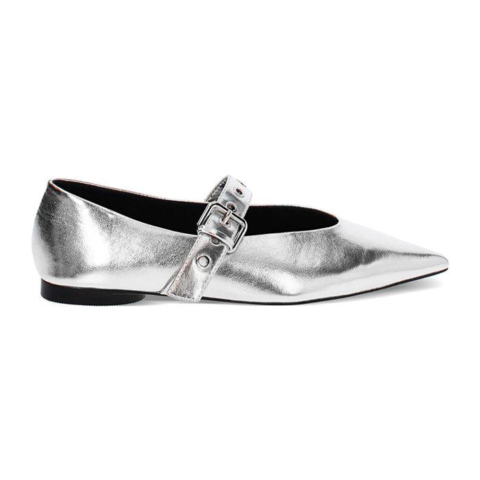 Bailarinas de mujer plateadas en punta