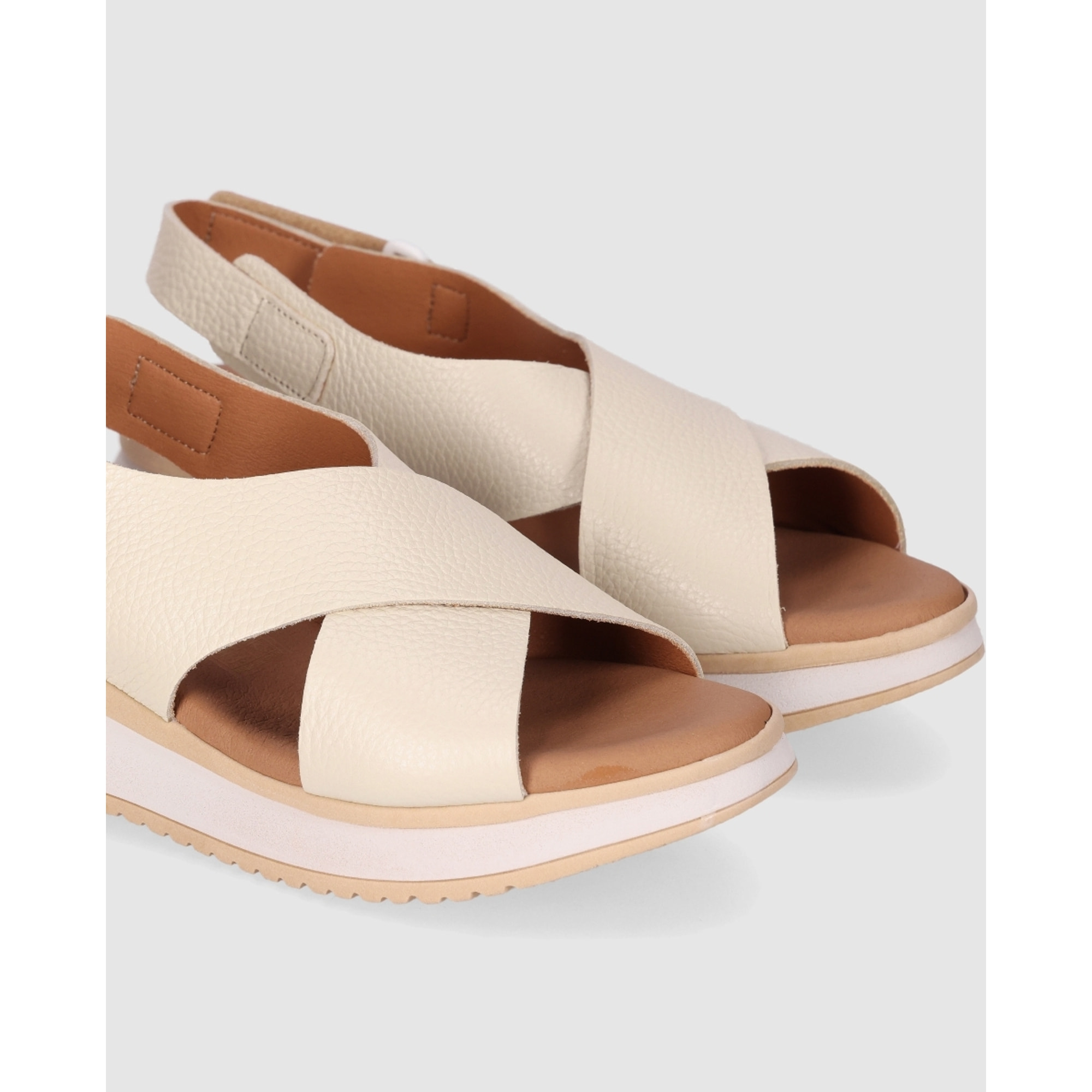 Sandalias de Piel - Hielo - Tacón: 4 cm