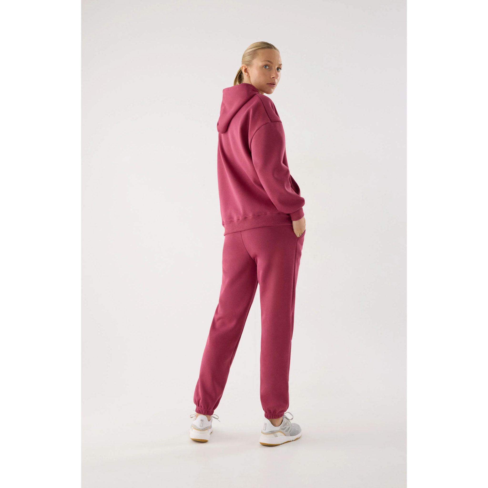 Conjunto de chándal deportivo afelpado sudadera con capucha y jogger rosa