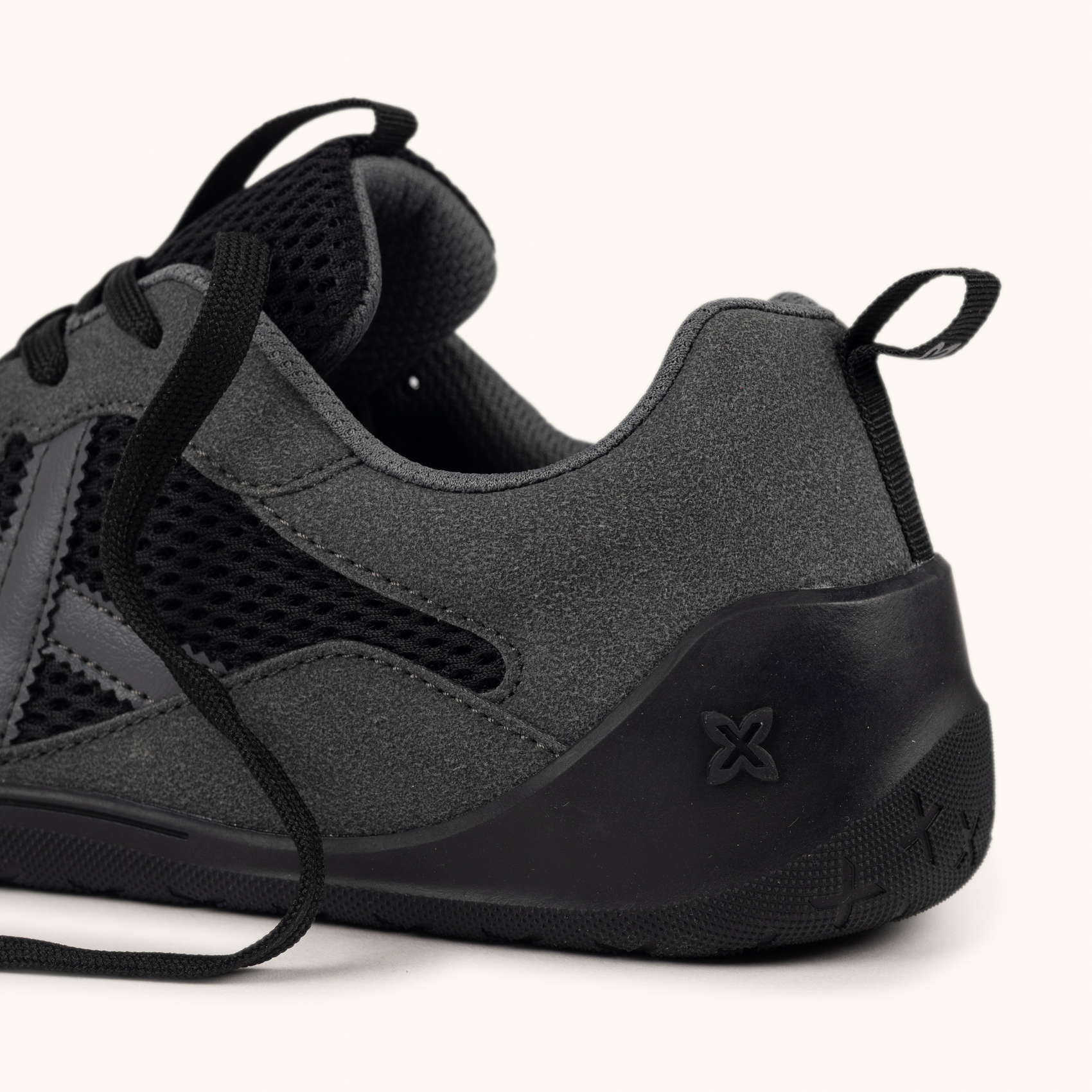 Zapatillas Barefoot de estética urbana y técnica MUNICH FLEXING 04