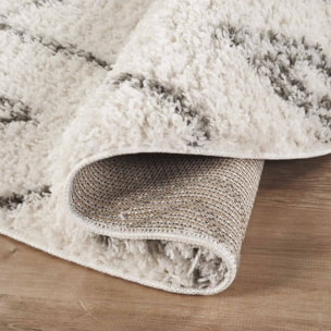 Tapis Shaggy longues mêches et aux motifs traditionnels Berbères