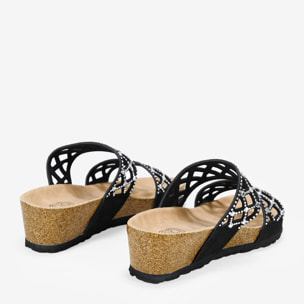 Sandalias con cuña negras con brillantes