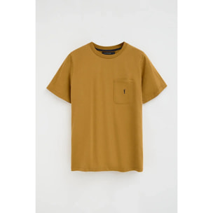 Camiseta color mostaza con bolsillo y logo Rigby Go