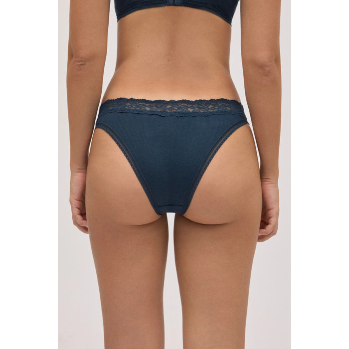 Slip brasiliano a coste con pizzo blu navy