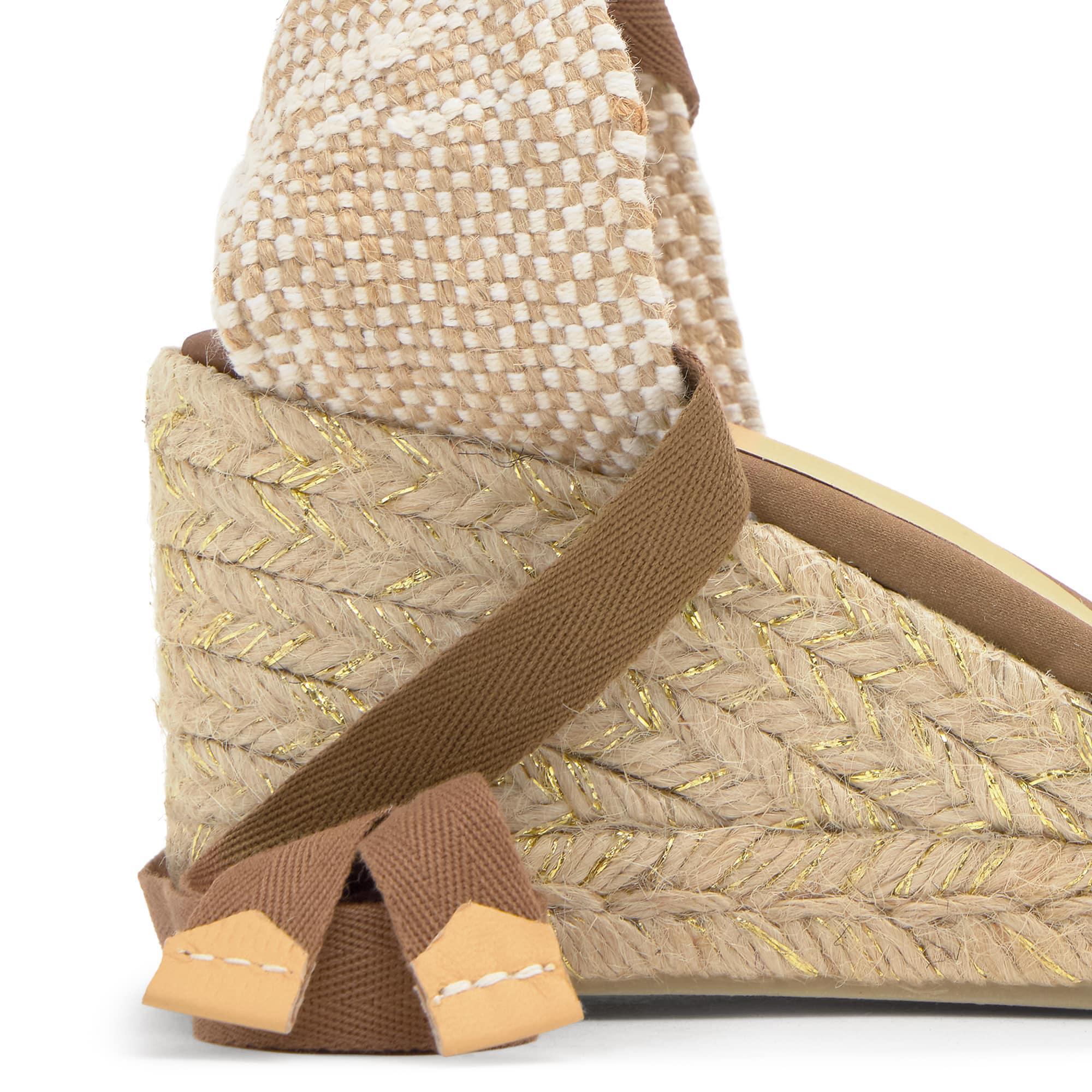Alpargata Chiara cuña de yute en raso con cintas y escote en V