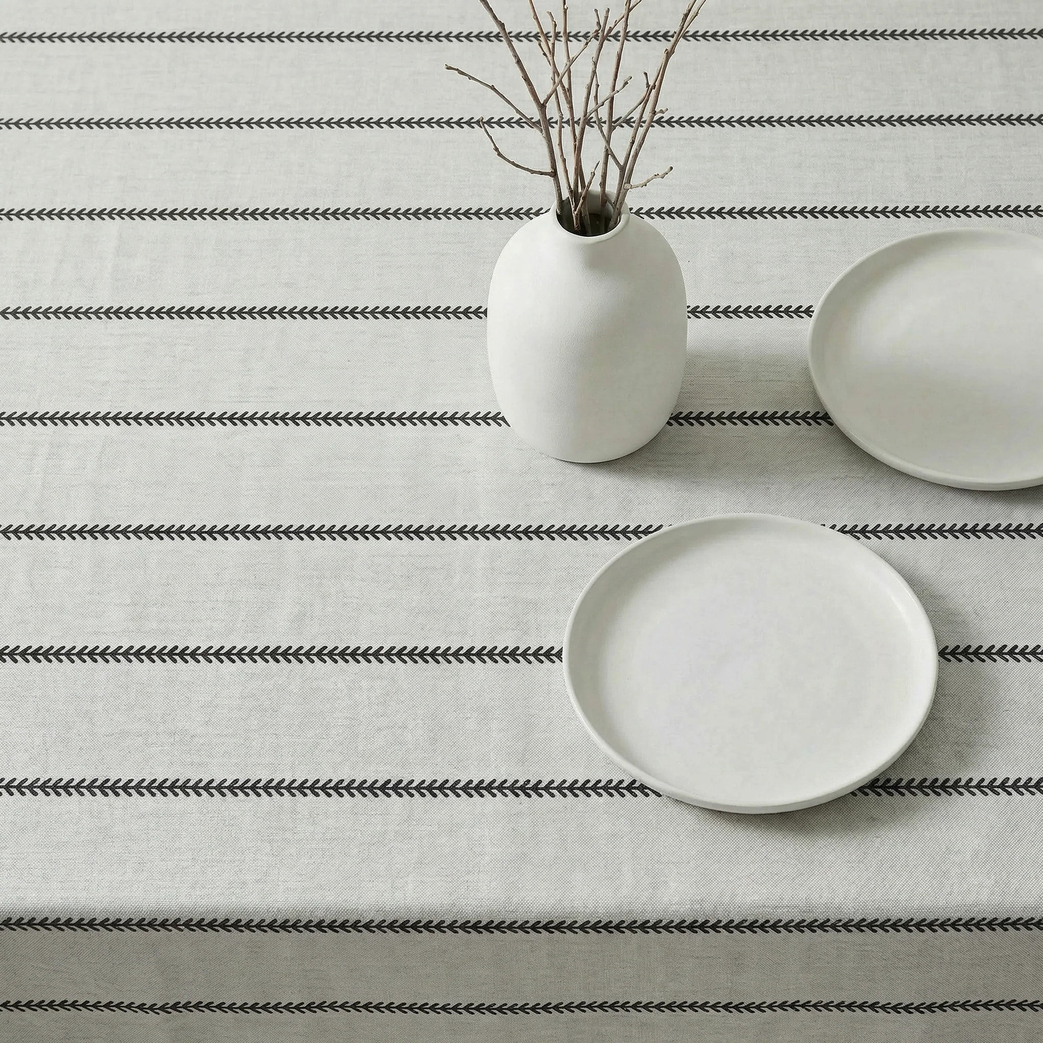 Nappe antitache au toucher tissu imperméable IAN BLACK