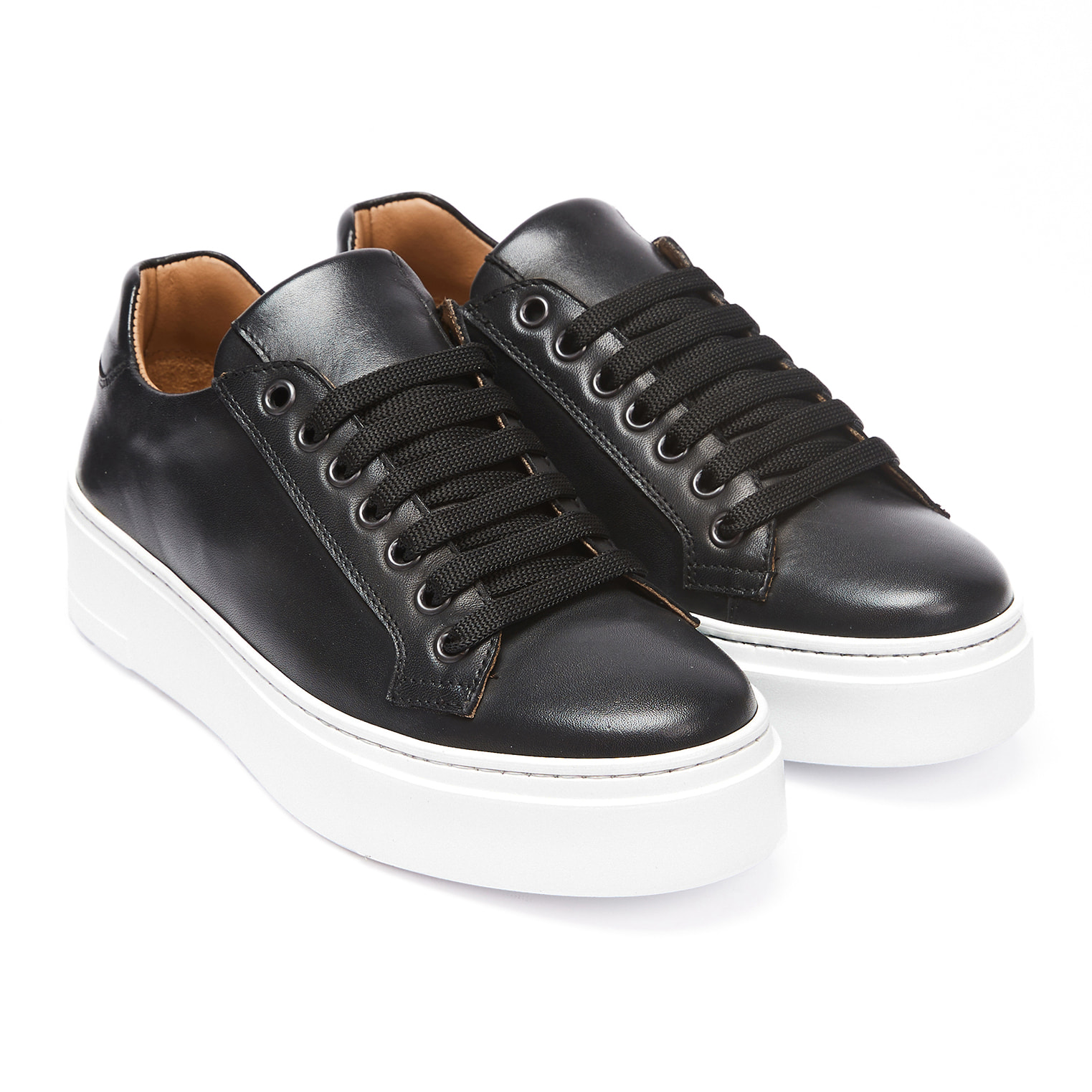 Classic Lace-up Sneaker British Passport Nero