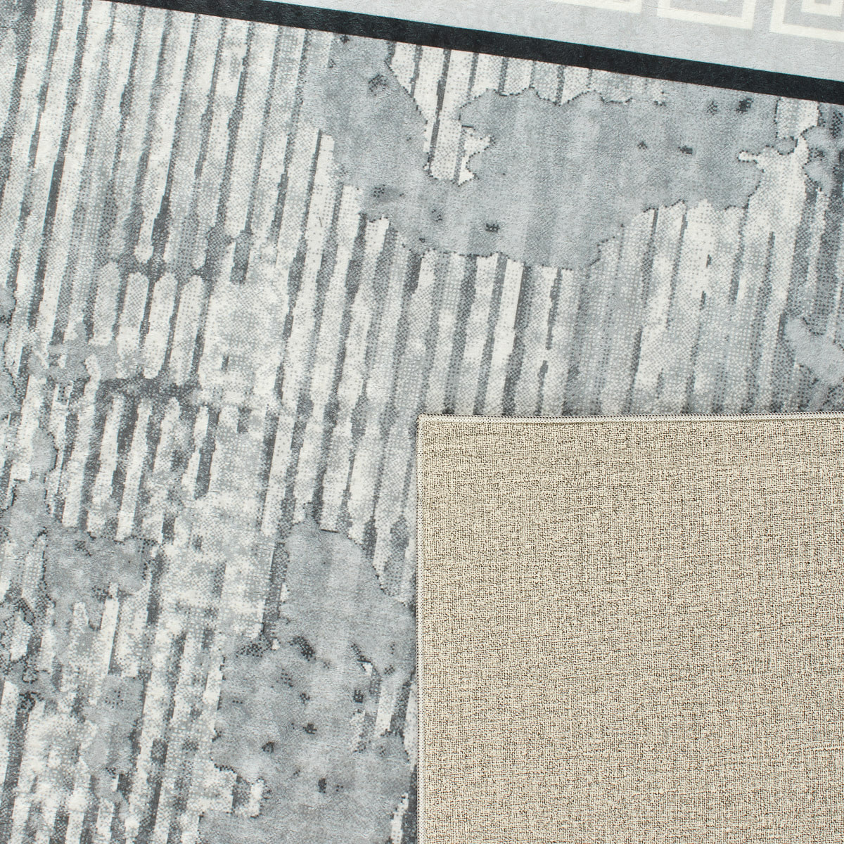 Tapis moderne motif géométrique