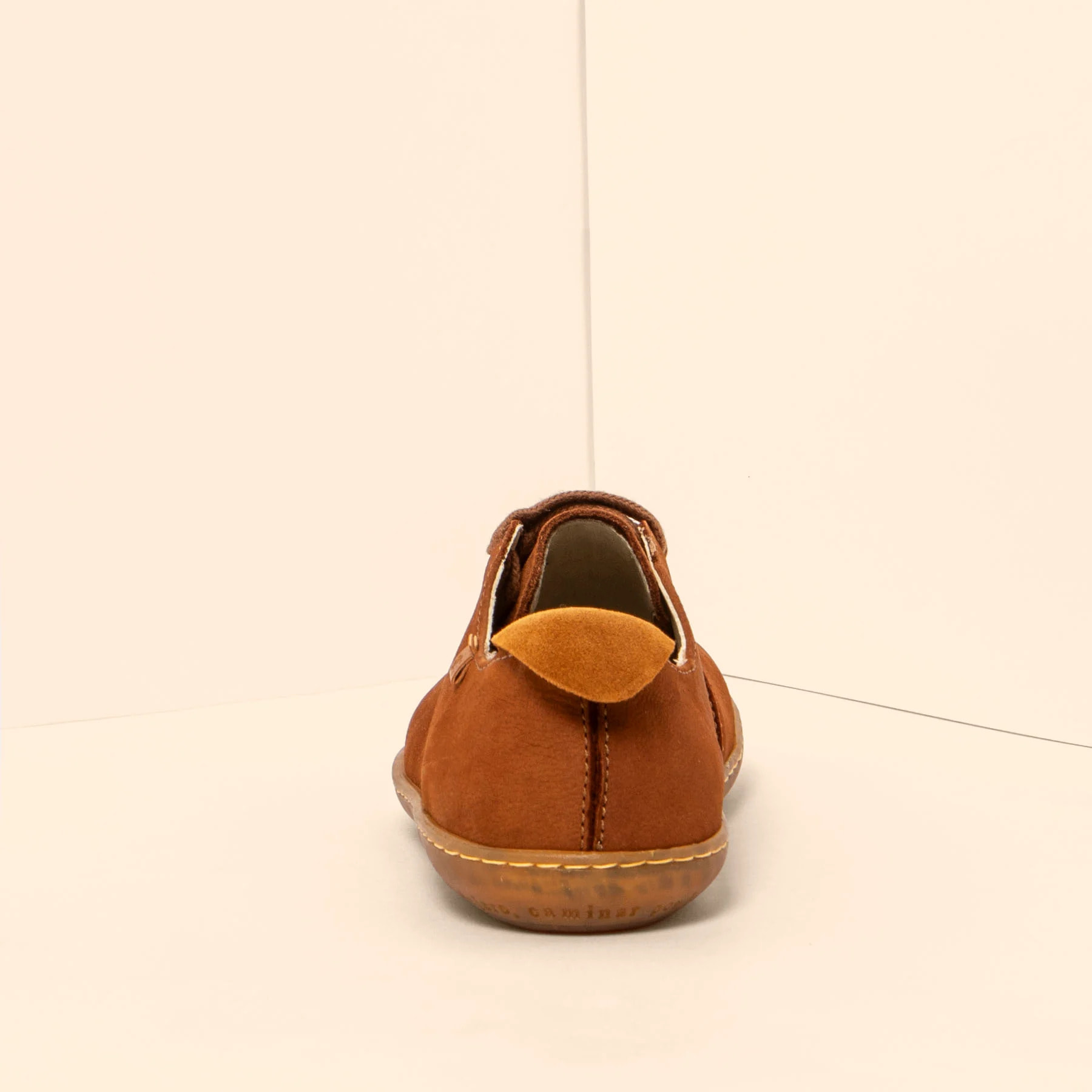 Zapatillas N296 NOBUCK LAVADO CUERO/EL VIAJERO color Cuero