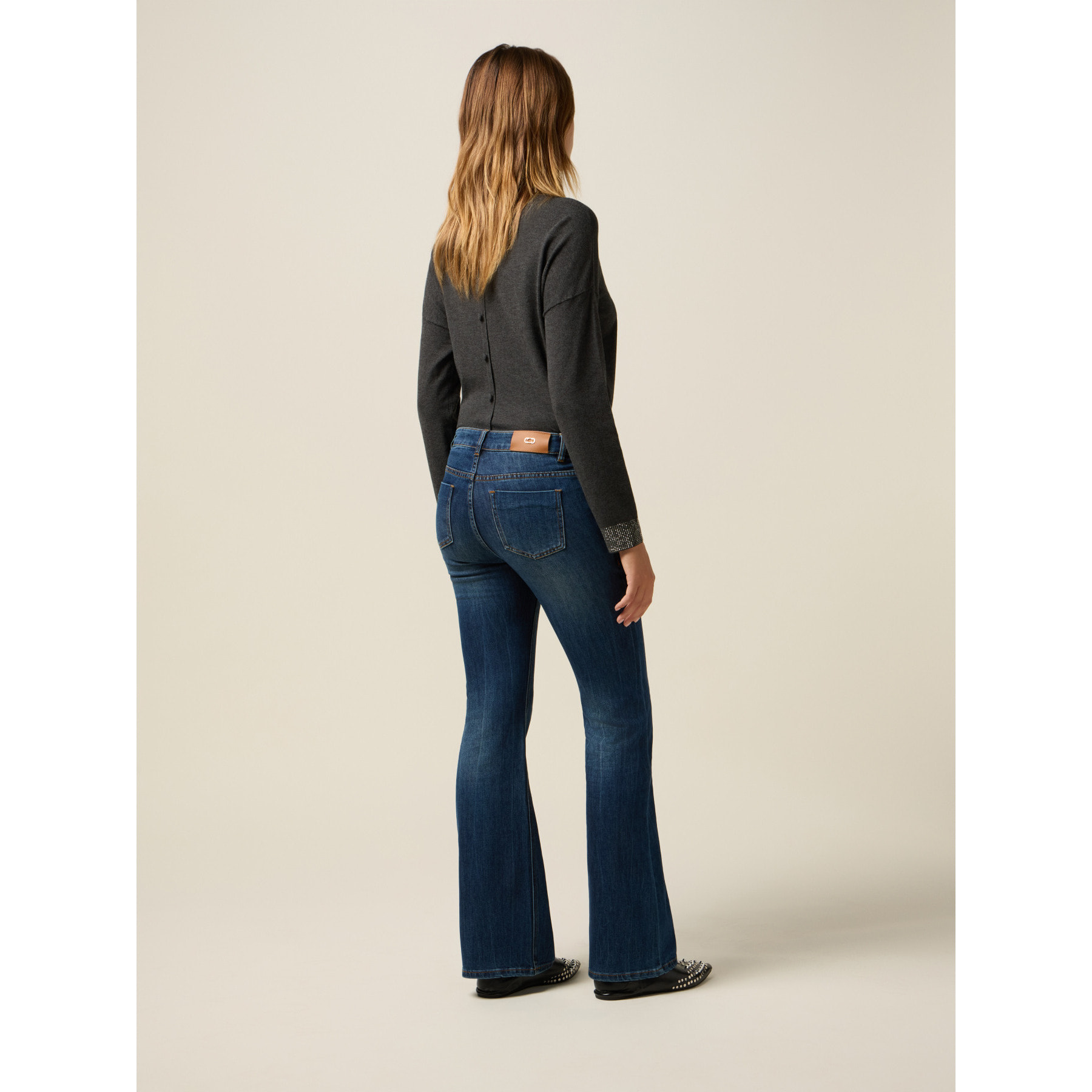 Oltre - Jeans flare con dettaglio di bottoni - Blu