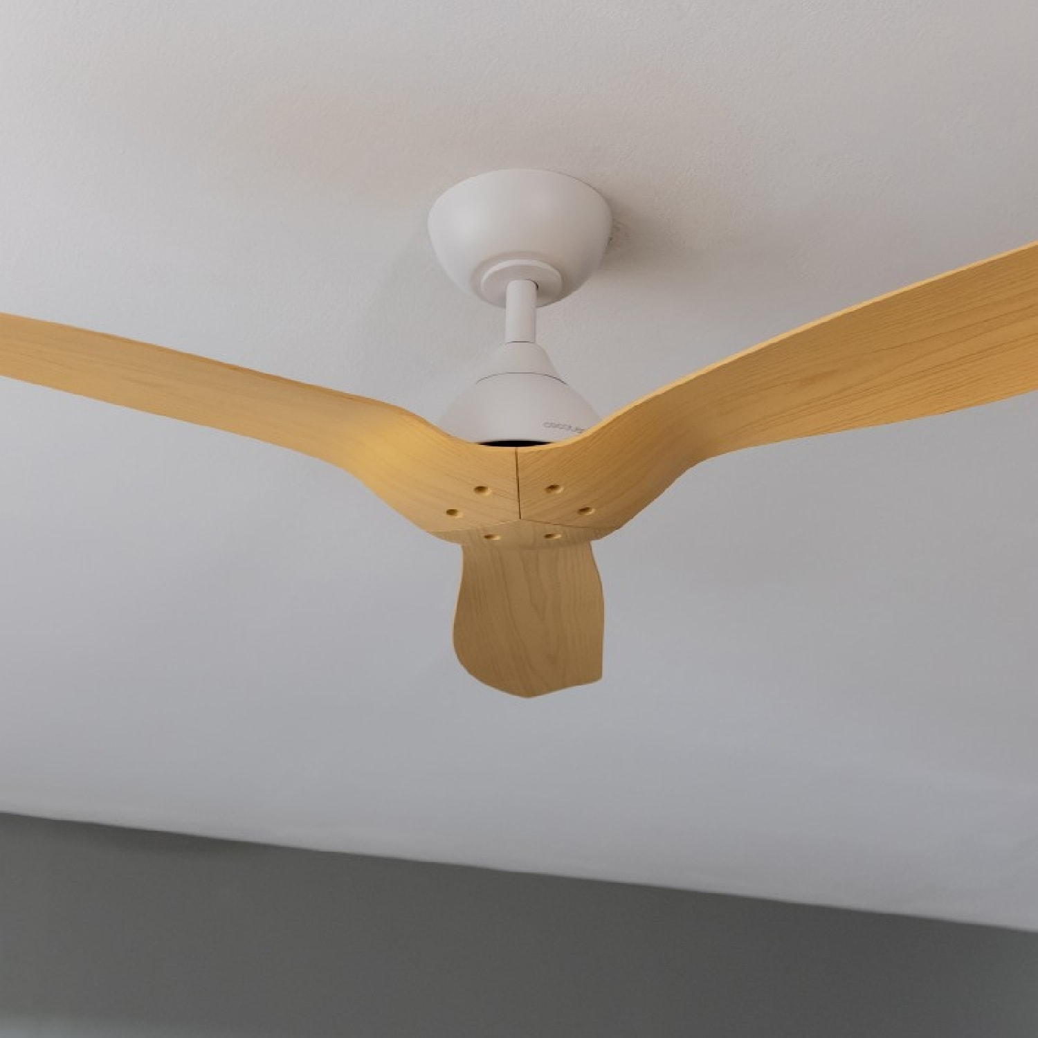 Ventilatori da soffitto EnergySilence Aero 5200 WhiteWood Cecotec