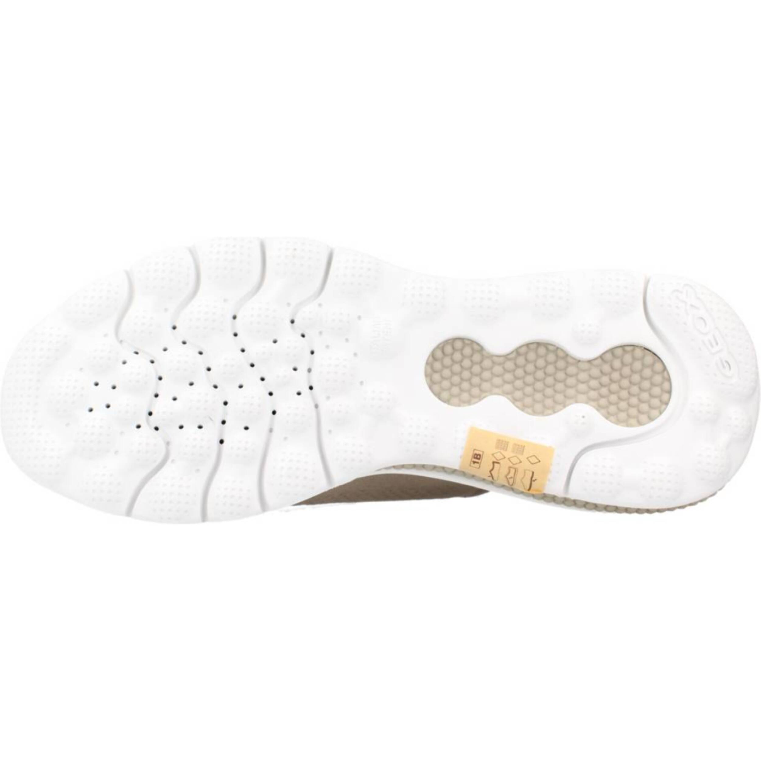 Sneakers de  Mujer de la marca GEOX  modelo D SPHERICA ACTIF A MARRON CLARO