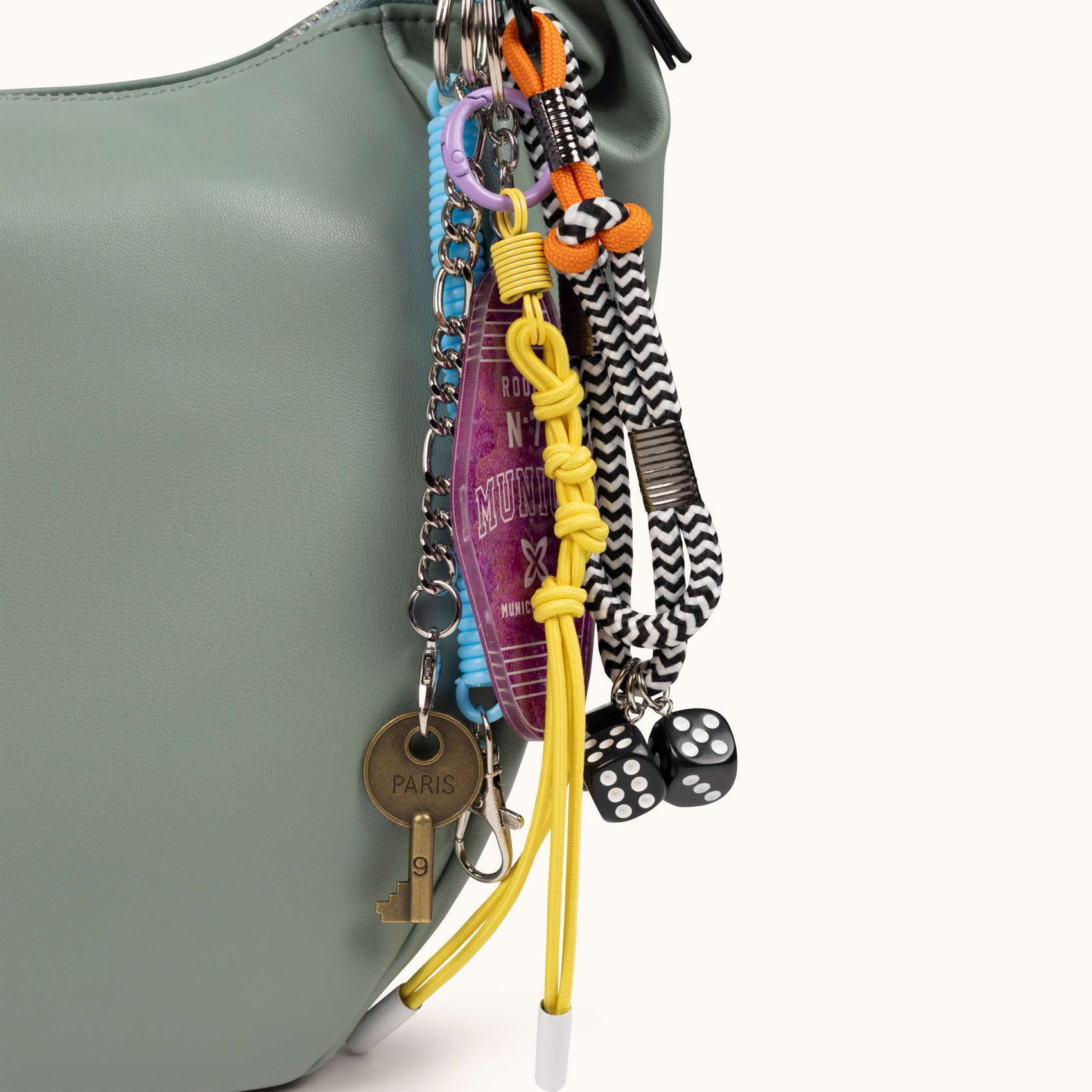 Bolso Hobo Verde Agua con Asa Ajustable y Charms CHARMS HOBO AQUA
