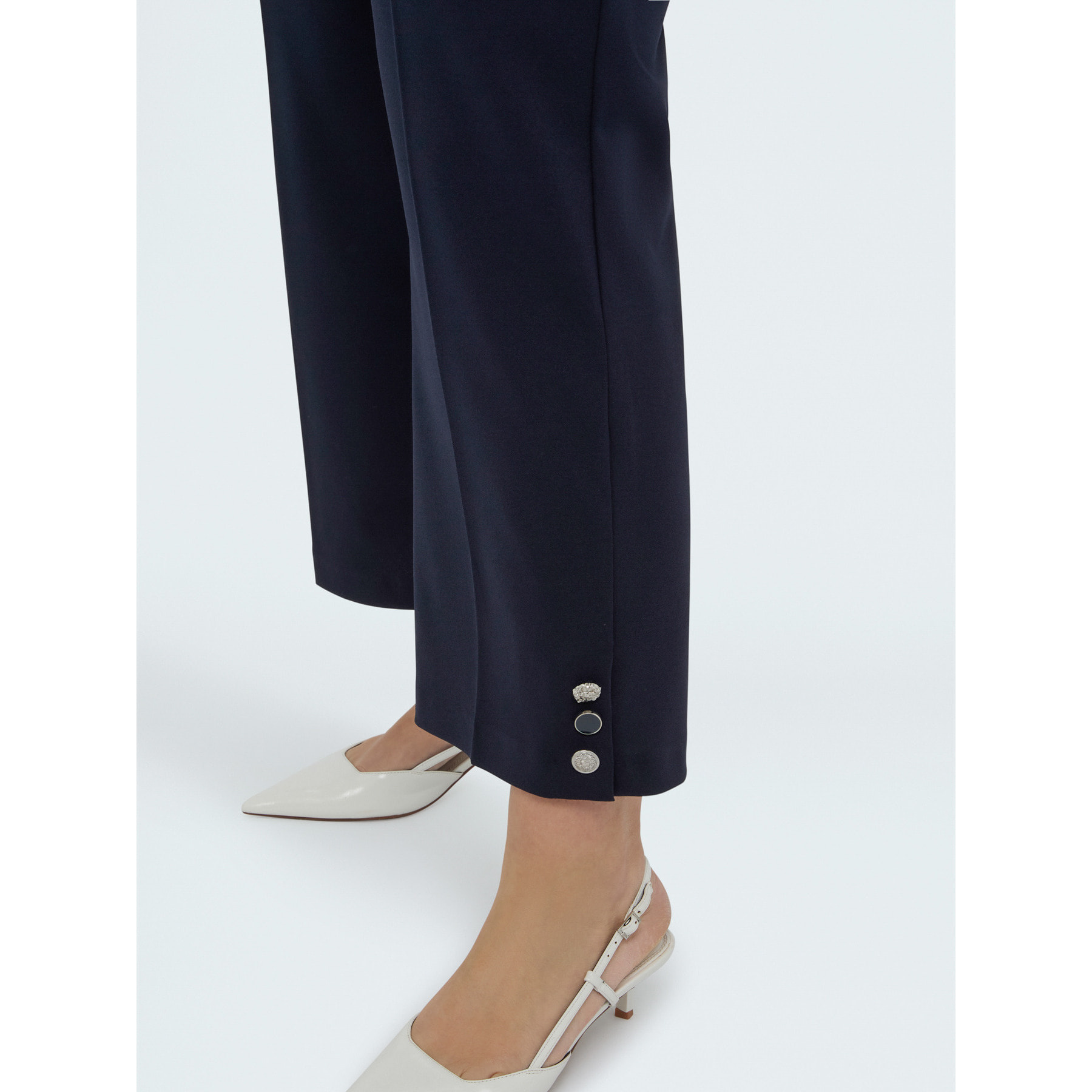 Fiorella Rubino - Pantalones cropped en tejido stretch - Azul