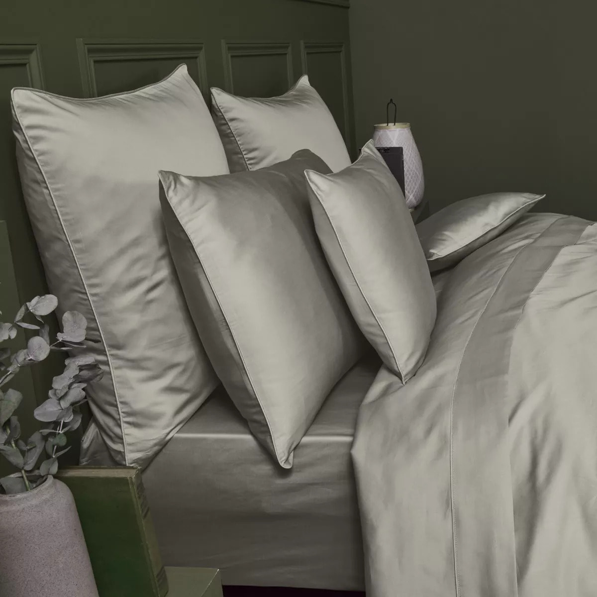Drap housse b40 satin de coton uni anthracite Ava uni taupe