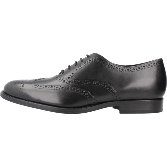 Zapatos de Vestir Hombre de la marca GEOX  modelo U HAMPSTEAD NEGRO