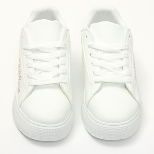 Sneakers in simil pelle con ricamo laterale