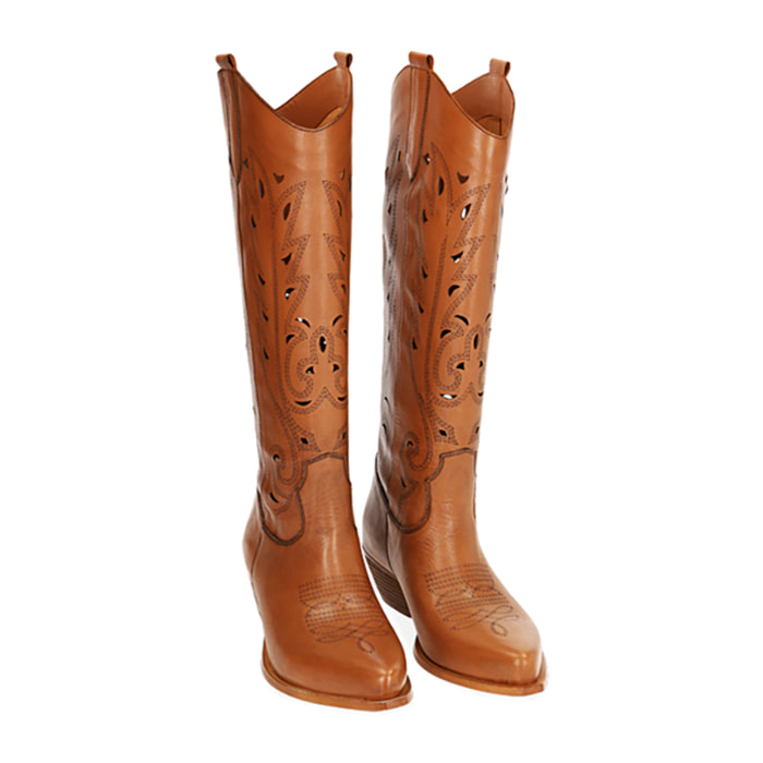 Stivali texani cognac in pelle, tacco 5,5 cm