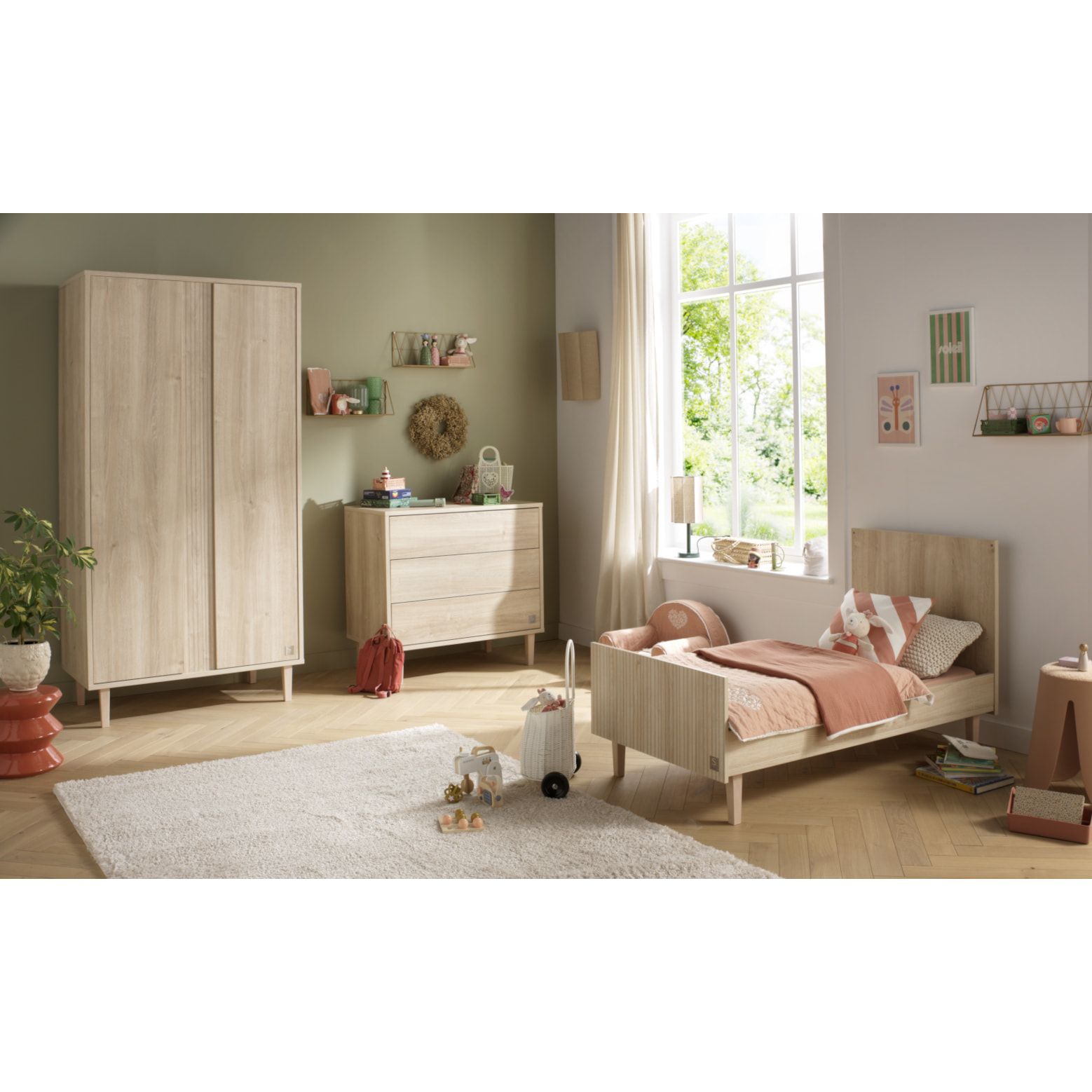 Lit évolutif 140x70 - Little Big bed sur pieds bois