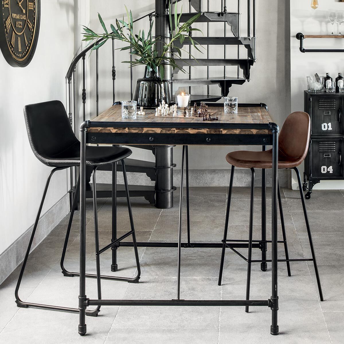 Lot de 2 tabourets de bar "Lois" noir effet cuir