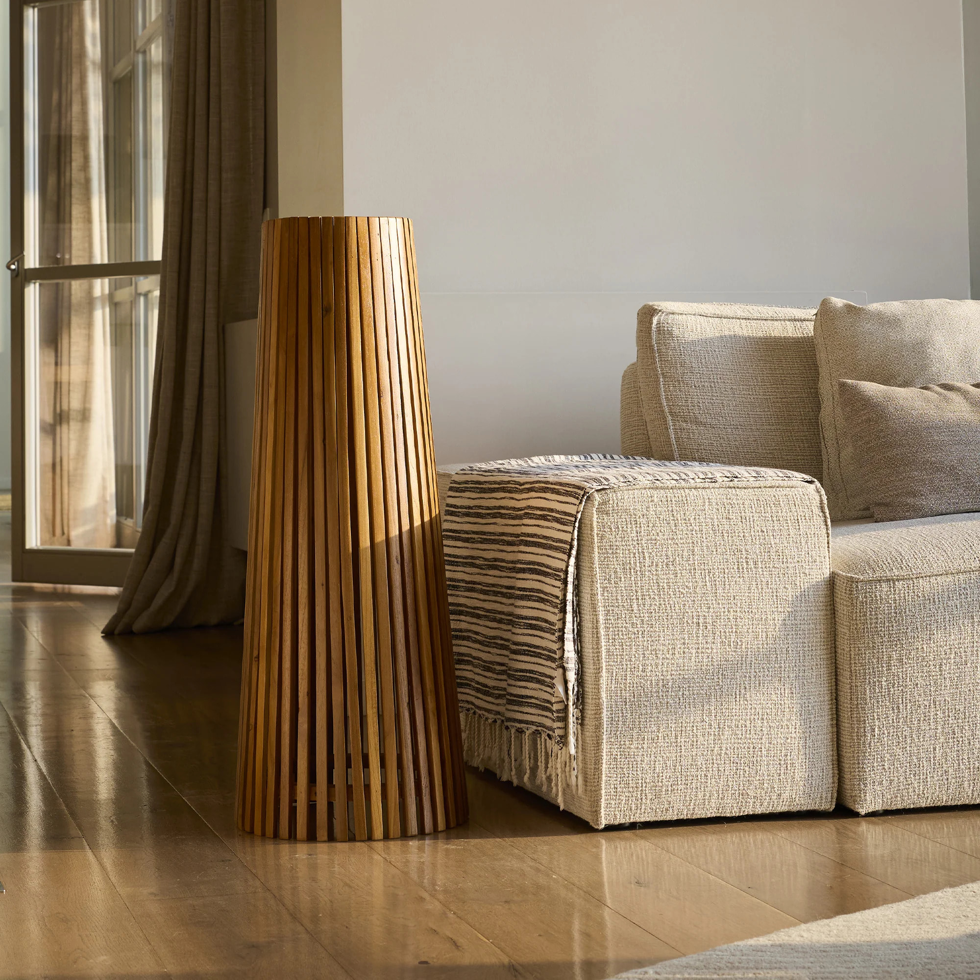 Lampadaire solaire bois TECKA H90CM