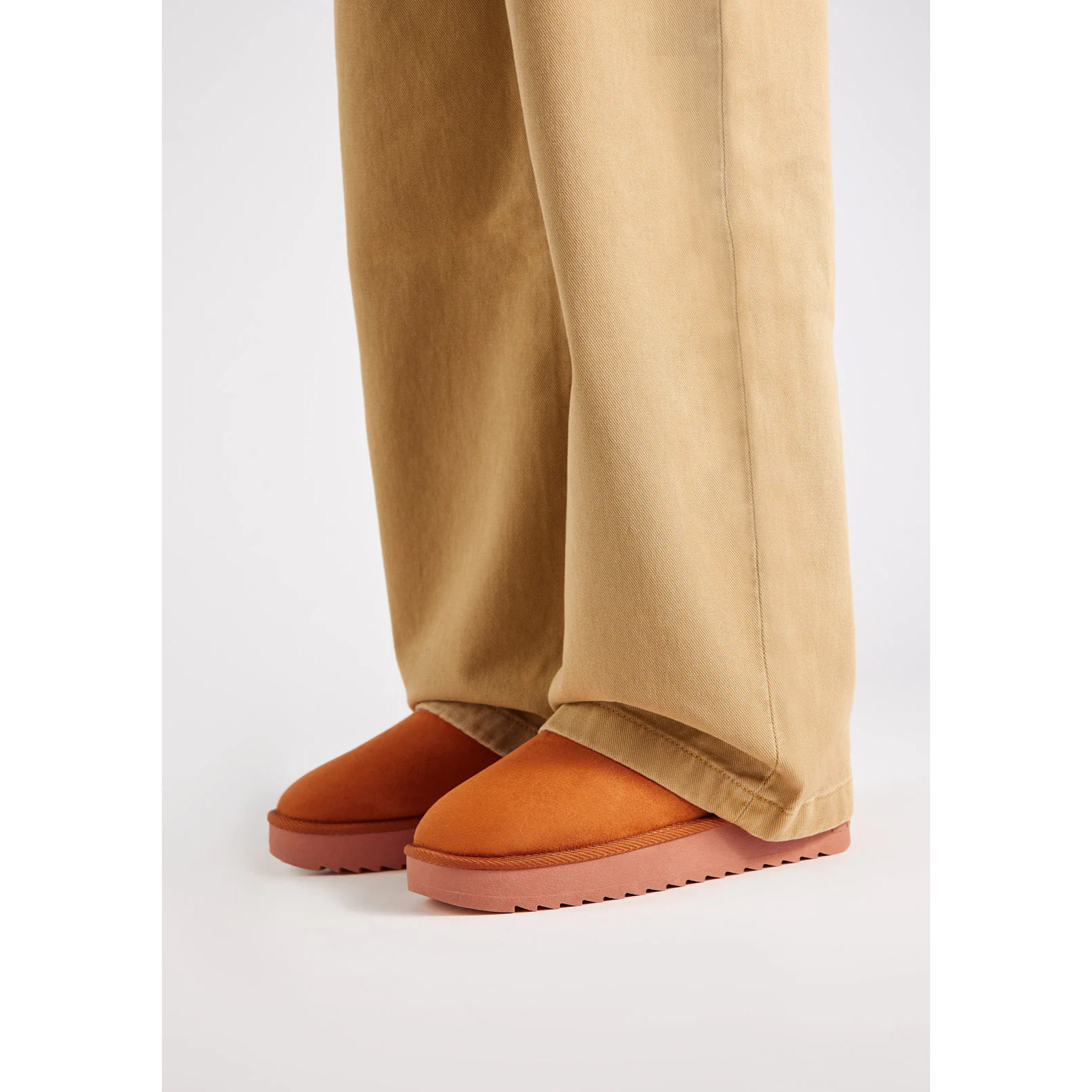 Botas Australianas Corte Bajo  Nordic Low Basic Naranja D.Franklin