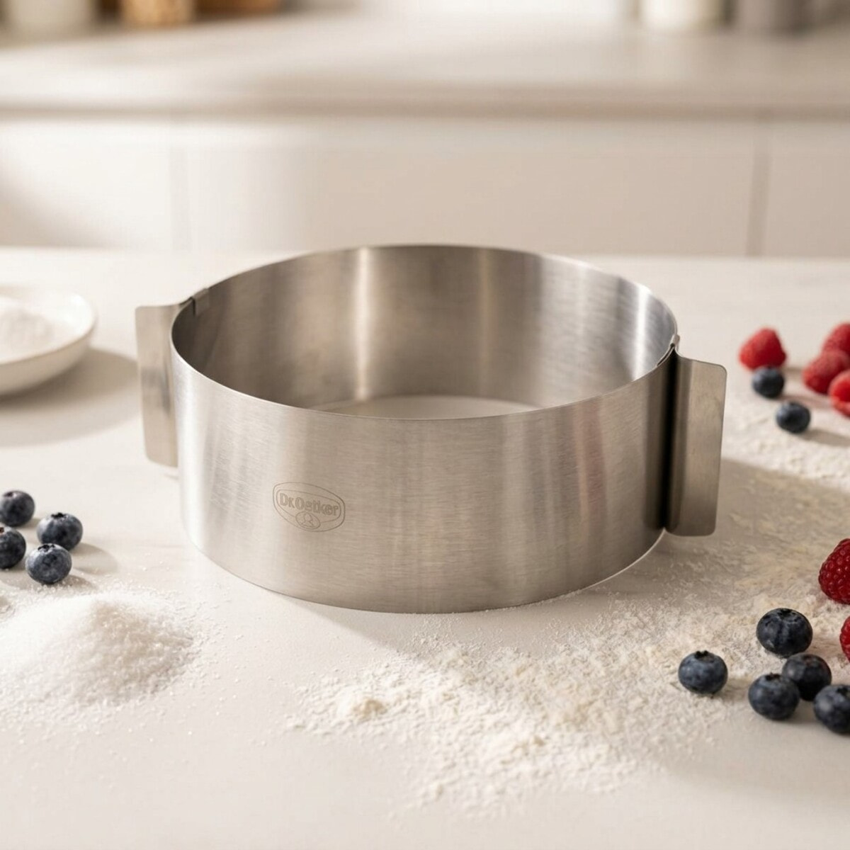 Cercle à pâtisserie en acier inoxydable extensible de 16 à 30 cm Dr. Oetker Varino