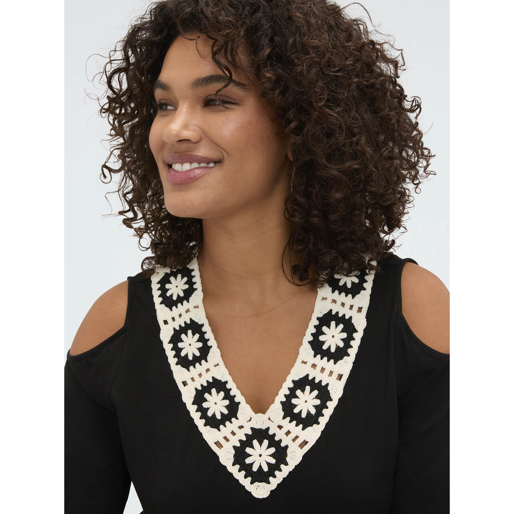 Fiorella Rubino - T-shirt in jersey modal con scollo a V - Nero