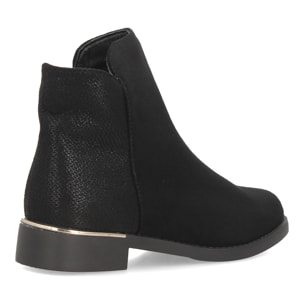 Botines casuales de mujer con talón brillante.