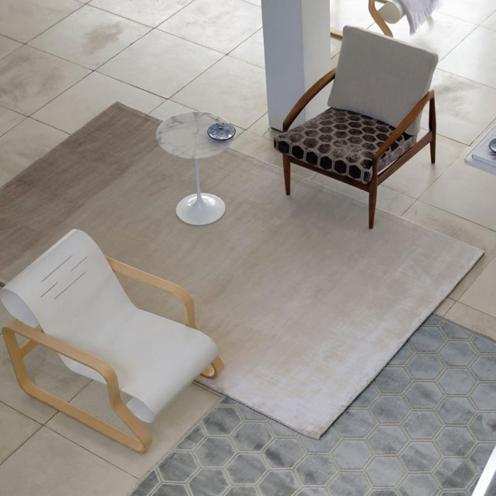 Tapis salon et chambre fait main en viscose motif simple PIQUI