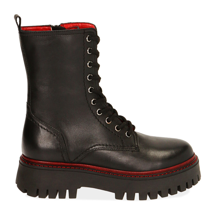 Botas militares de piel negro/rojo, tacón 4,5 cm.