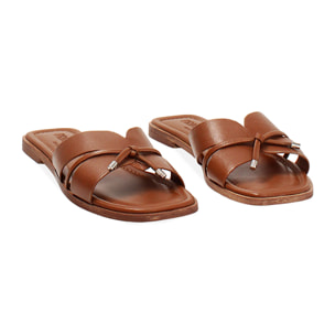 Sandali bassi cognac in pelle