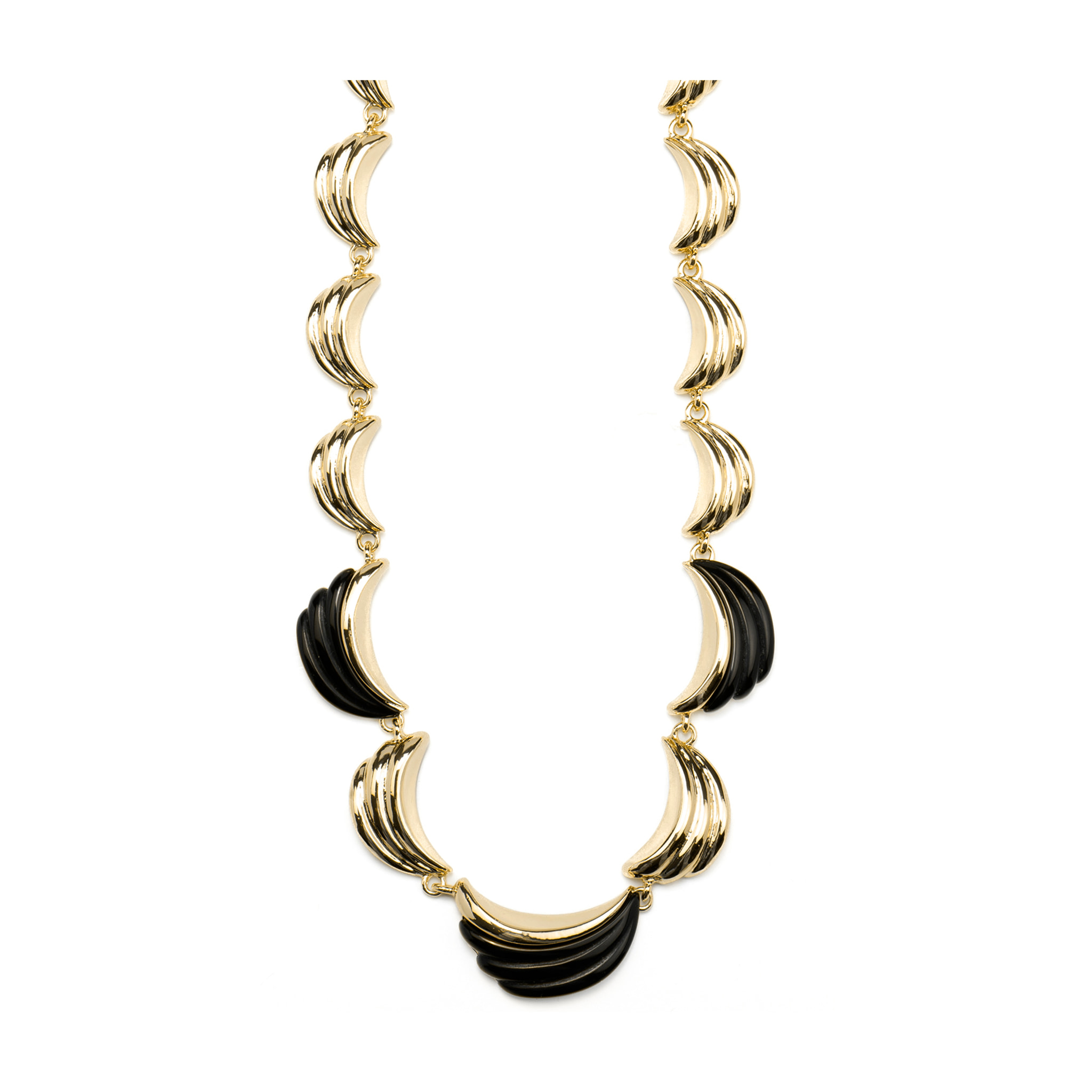 Collar con Resina Negra acabado oro 18k