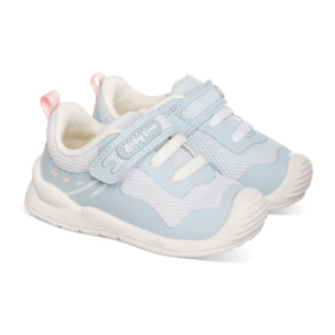 Deportiva respetuosa azul claro