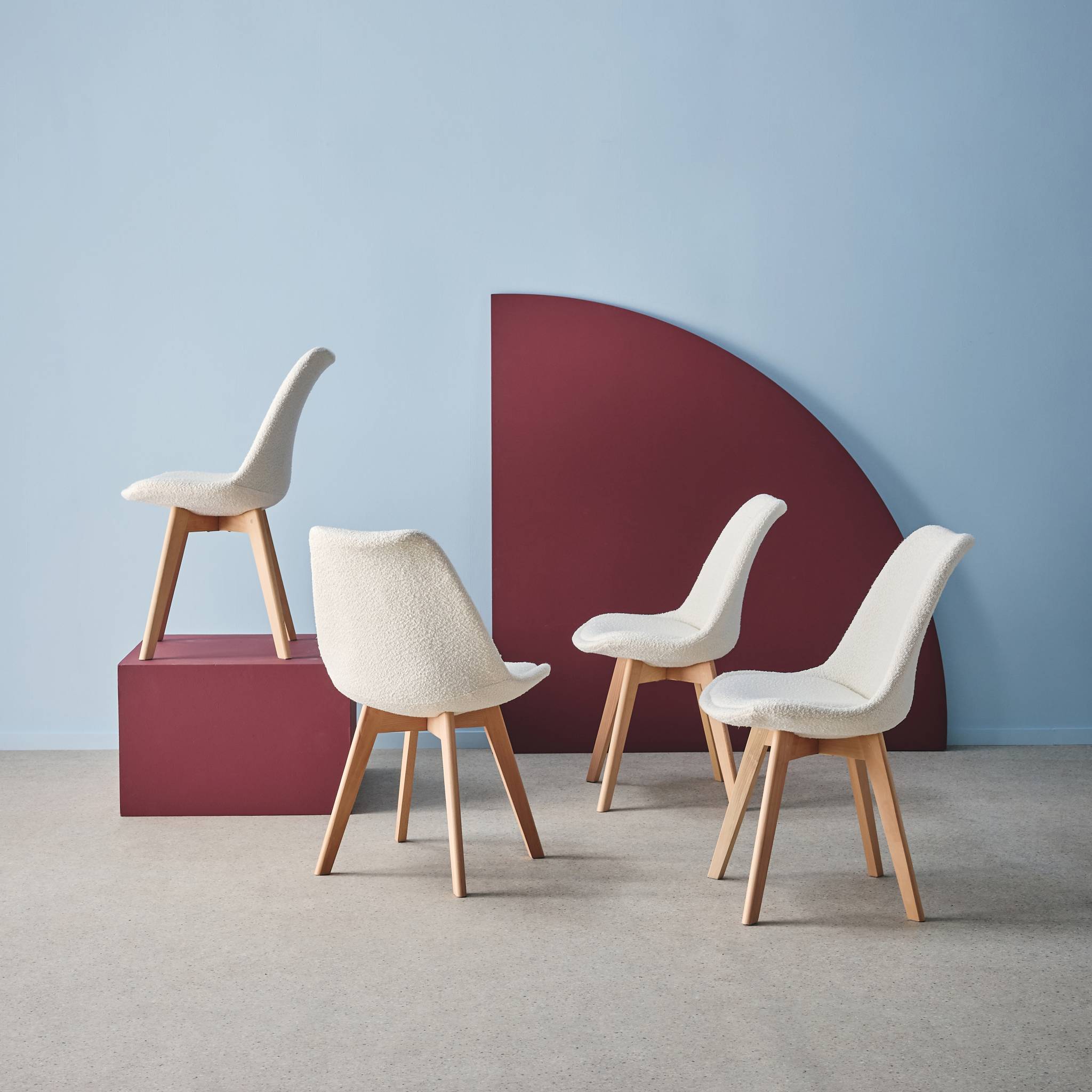 Lot de 4 chaises scandinaves revêtement bouclette texturée blanc. pieds bois de hêtre - Nils