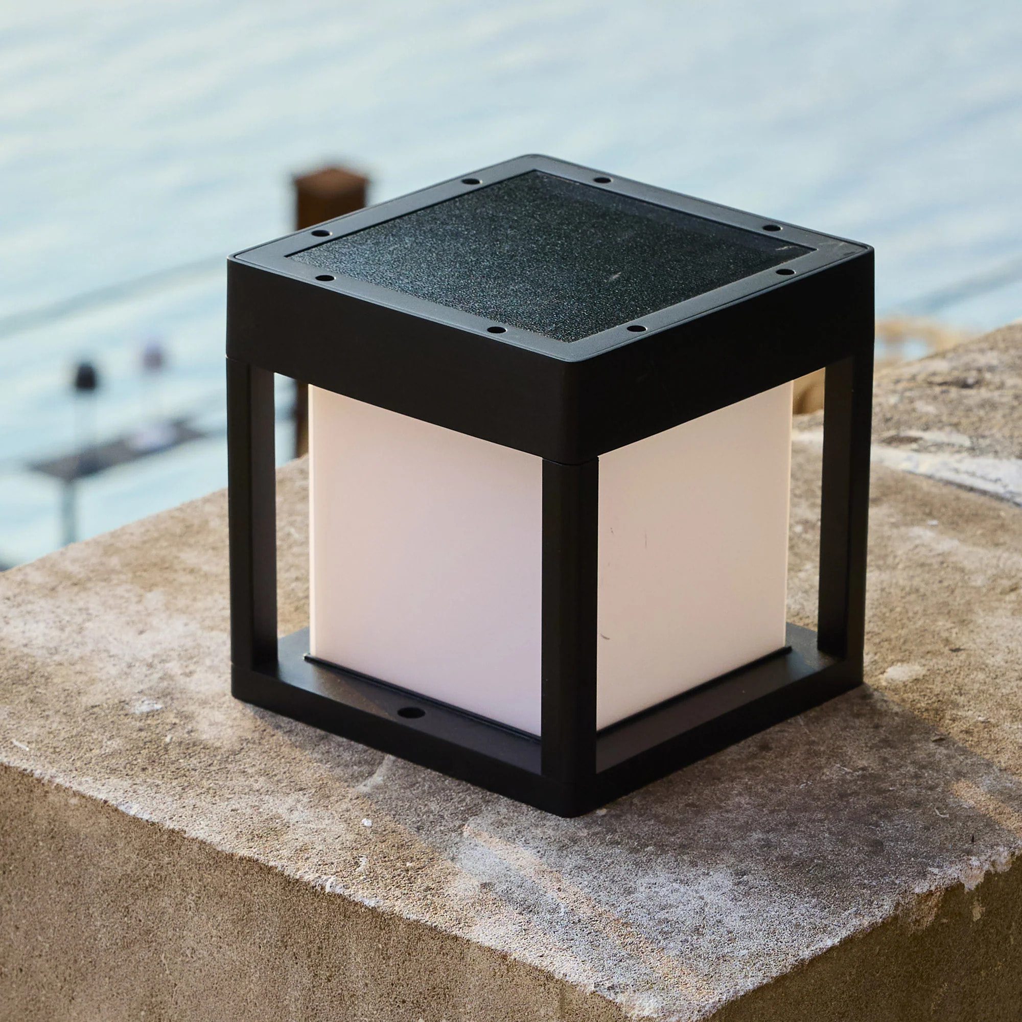 Borne solaire poteau sensor PILARO H15CM