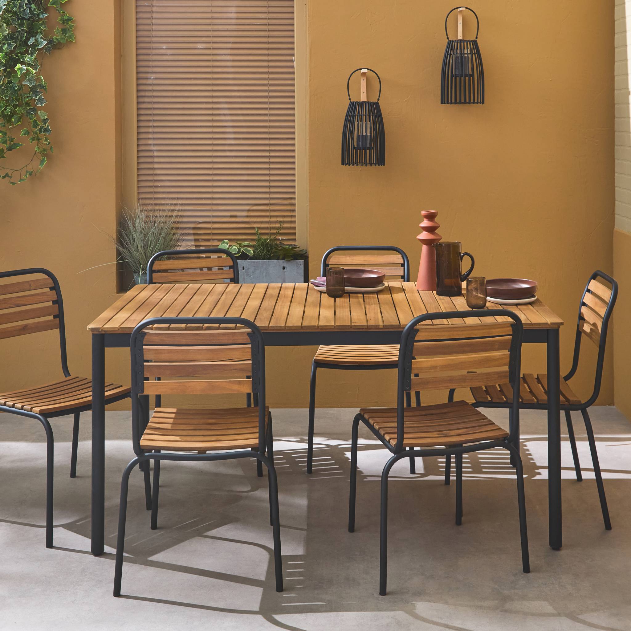 Table de jardin bois d'acacia et acier + 6 assises TABARA. acier et bois d'acacia FSP