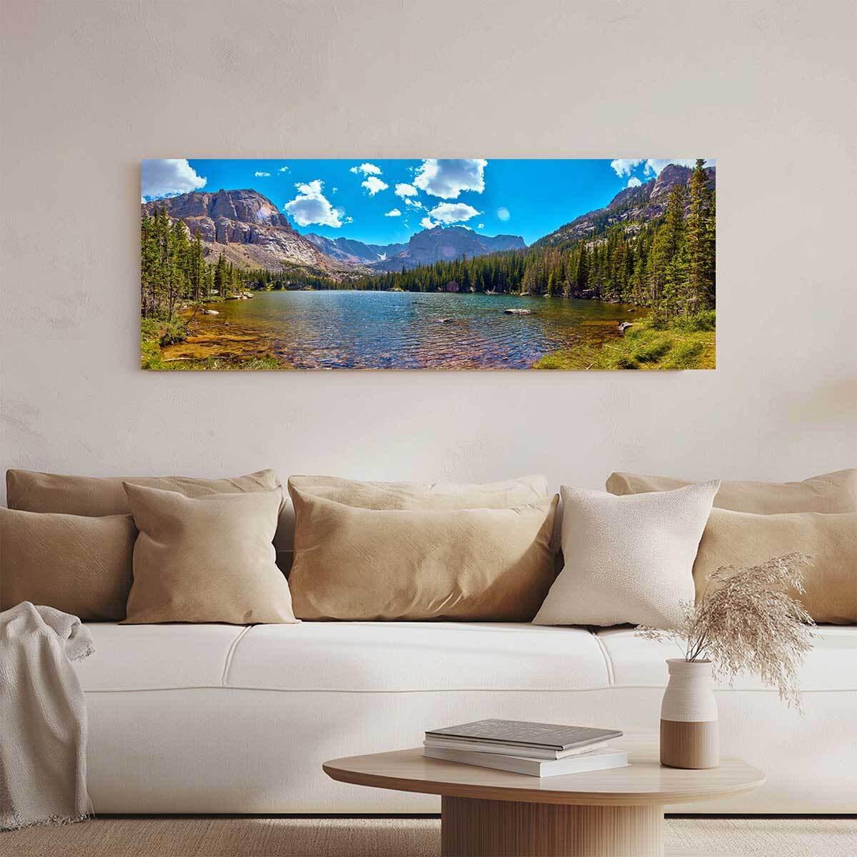 Tableau panoramique lac alpin et forêt sous ciel bleu Toile imprimée
