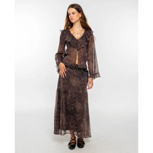 Cinturón doble de cuero con remaches en oro viejo.