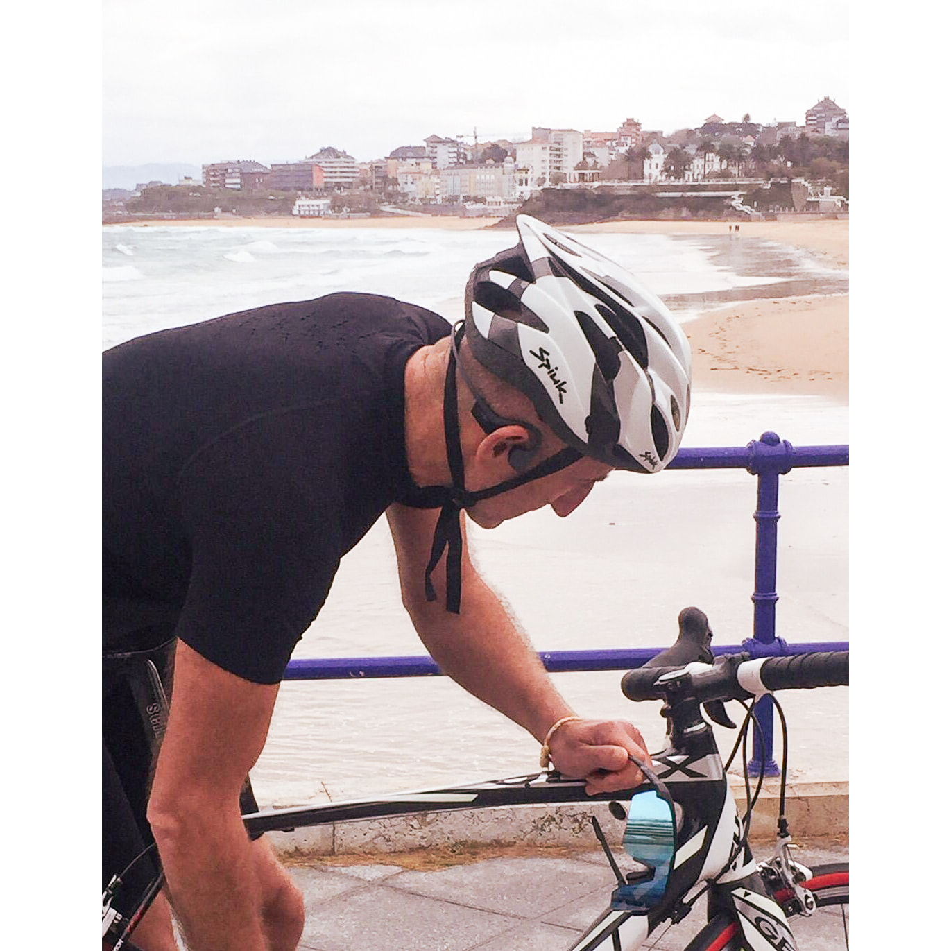 AURICOLARI MAGNUSSEN F3 in nero