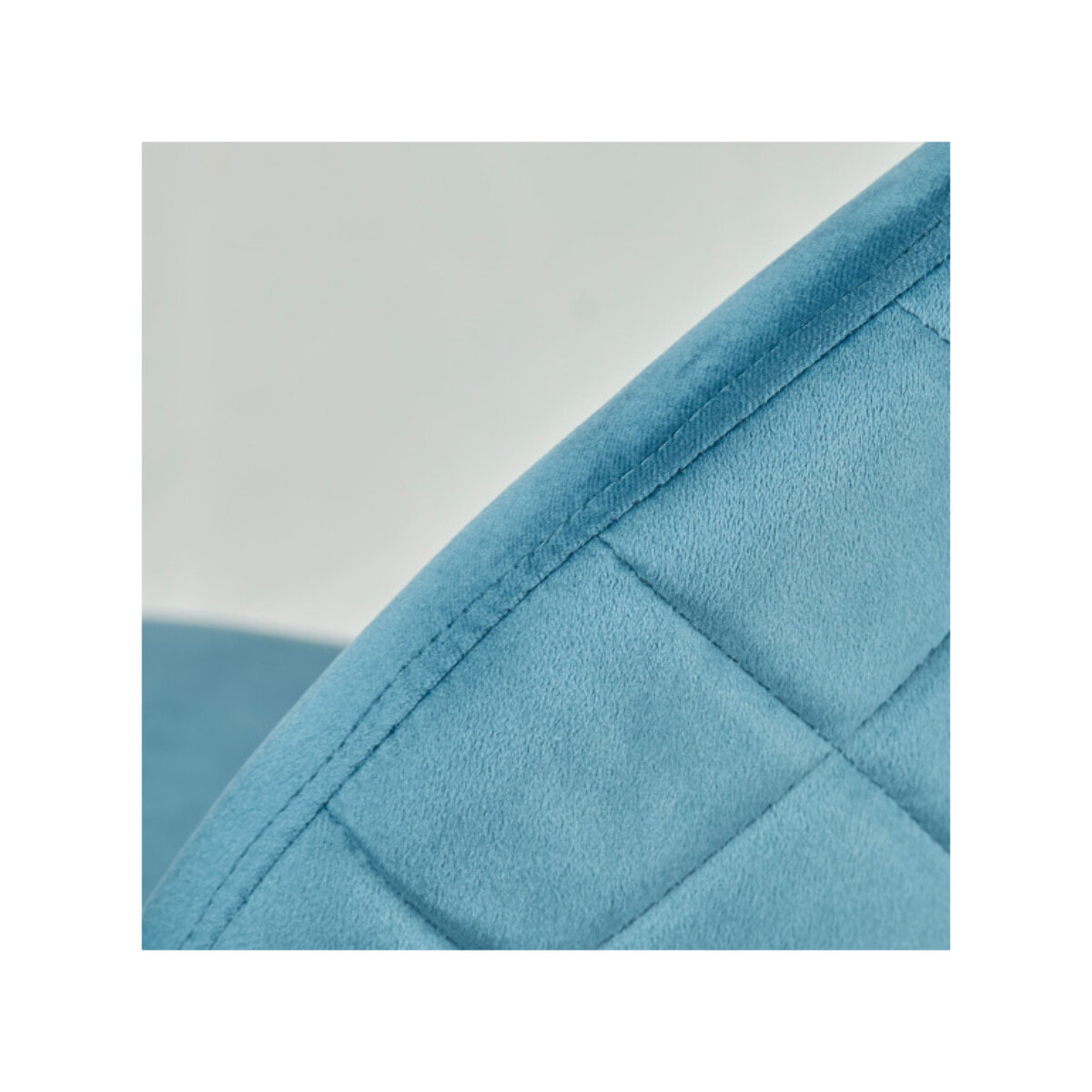 Chaise design en velours dossier capitonné - CLEA