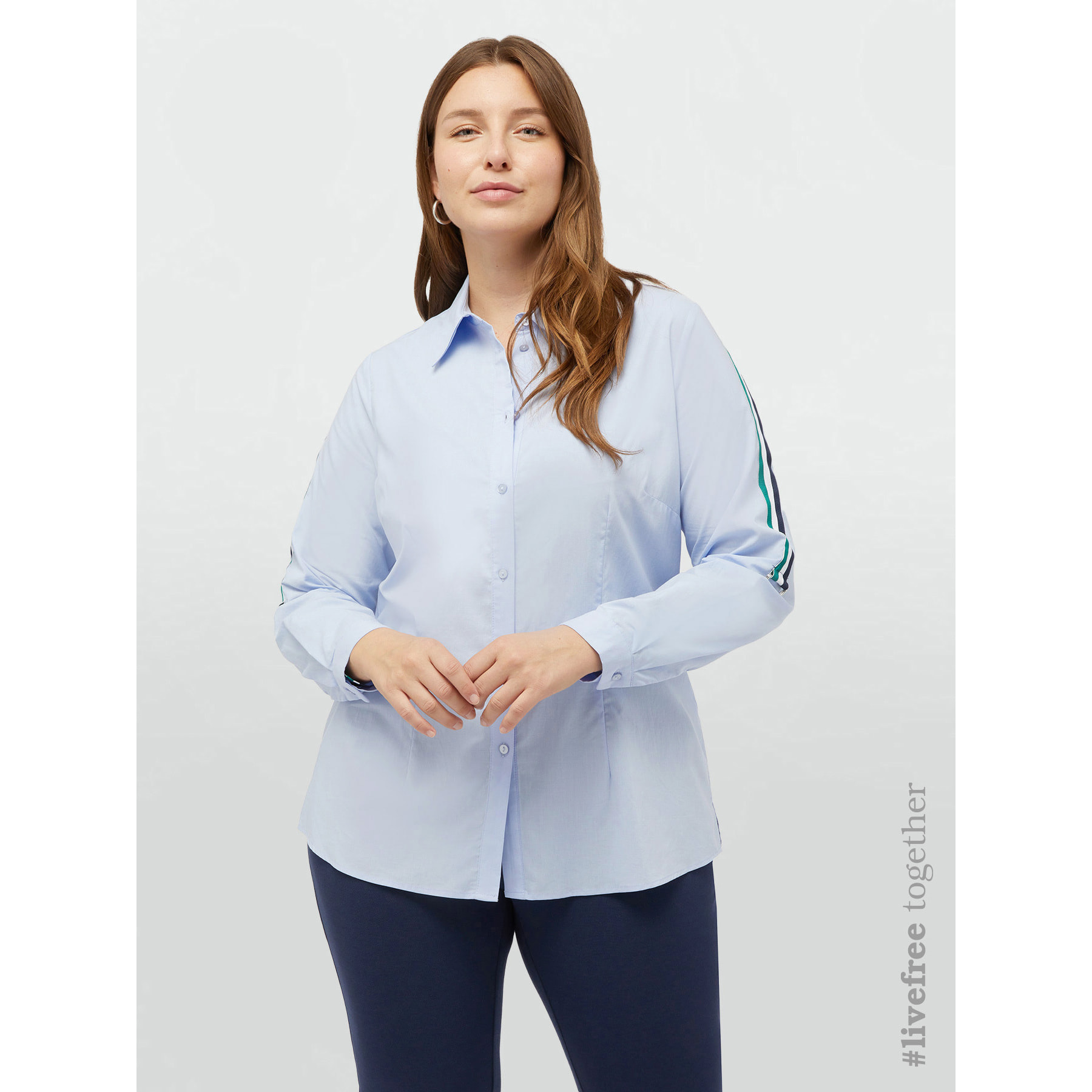 Fiorella Rubino - Camicia in TENCEL™ con nastro a righe - Azzurro