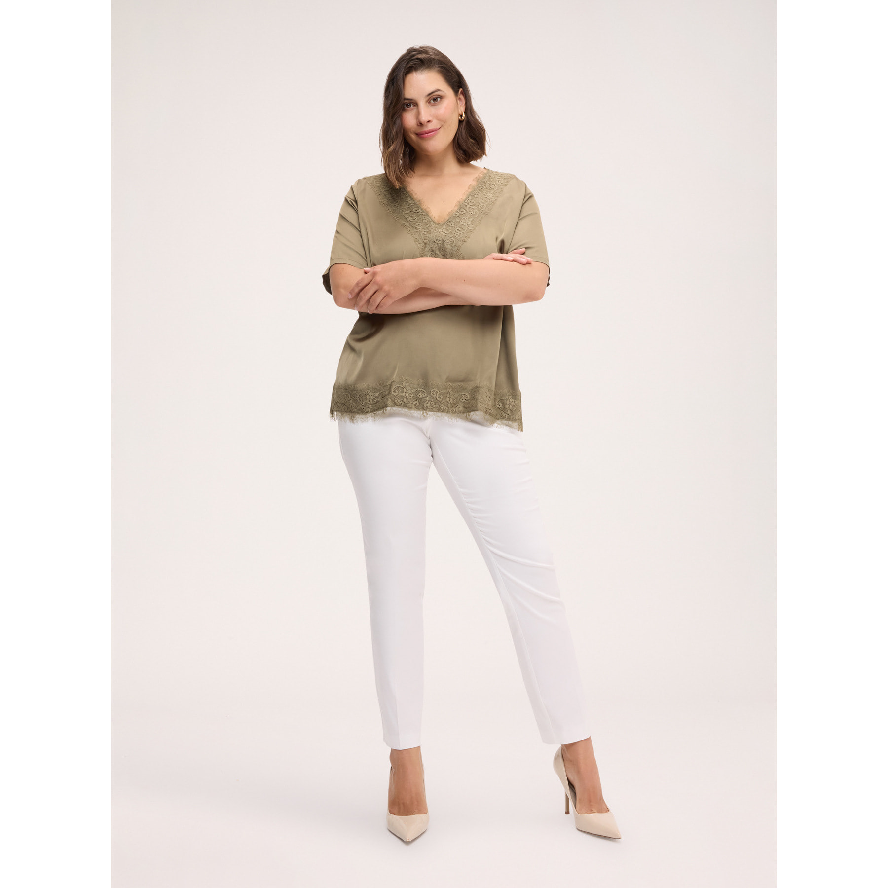 Fiorella Rubino - Blusa de satén con detalles de encaje - Verde militare