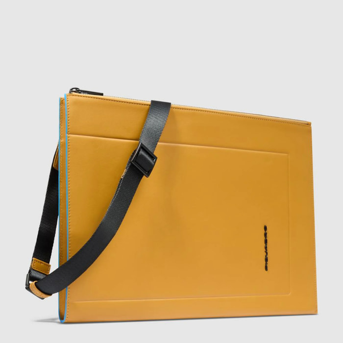 Piquadro Pochette porta iPad® in pelle con tasca per AirPods®, protezioni antiurto e RFID