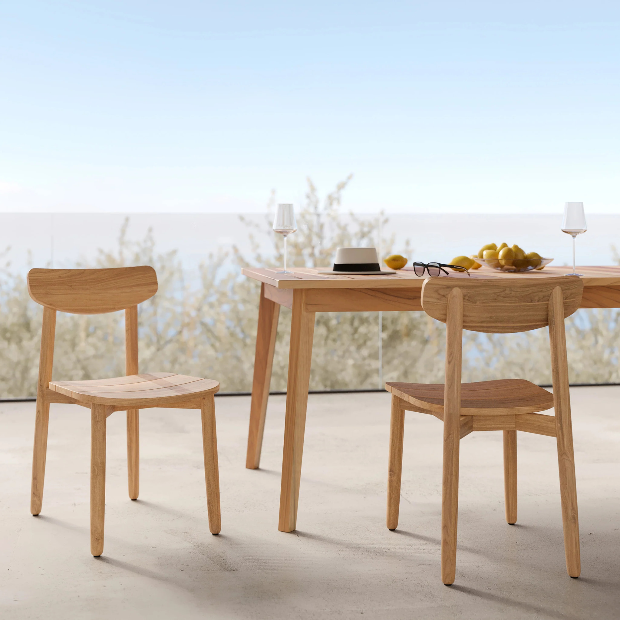 Lot de 2 chaises de jardin en bois de teck recyclé - Lufy