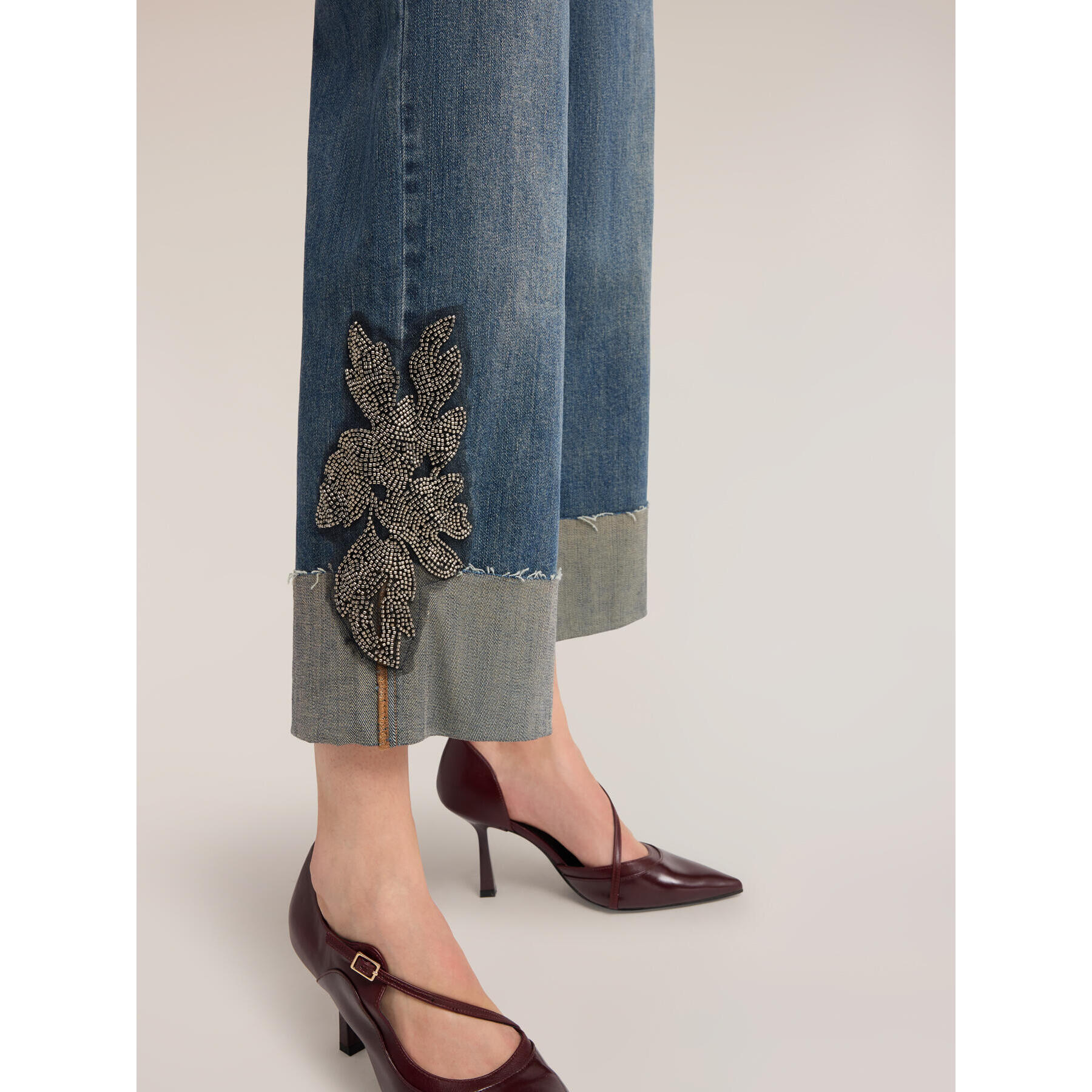 Motivi - Jeans cropped con patch ricamato - Azzurro